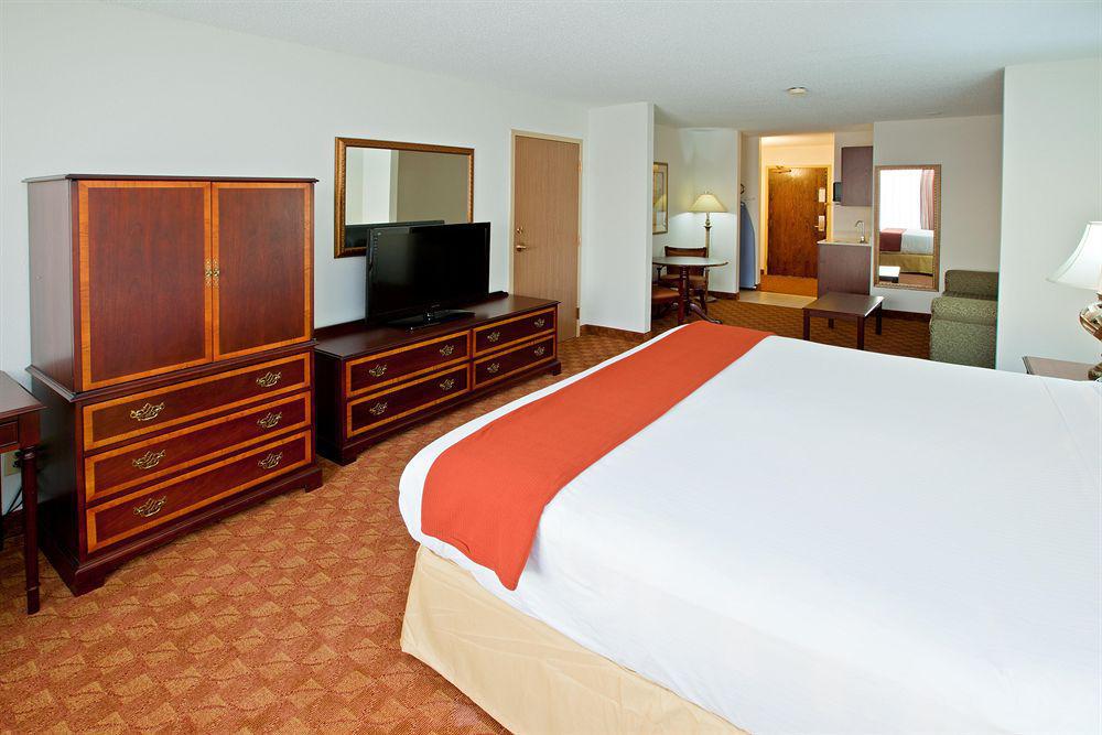 Holiday Inn Express & Suites Shelbyville By Ihg Pokój zdjęcie